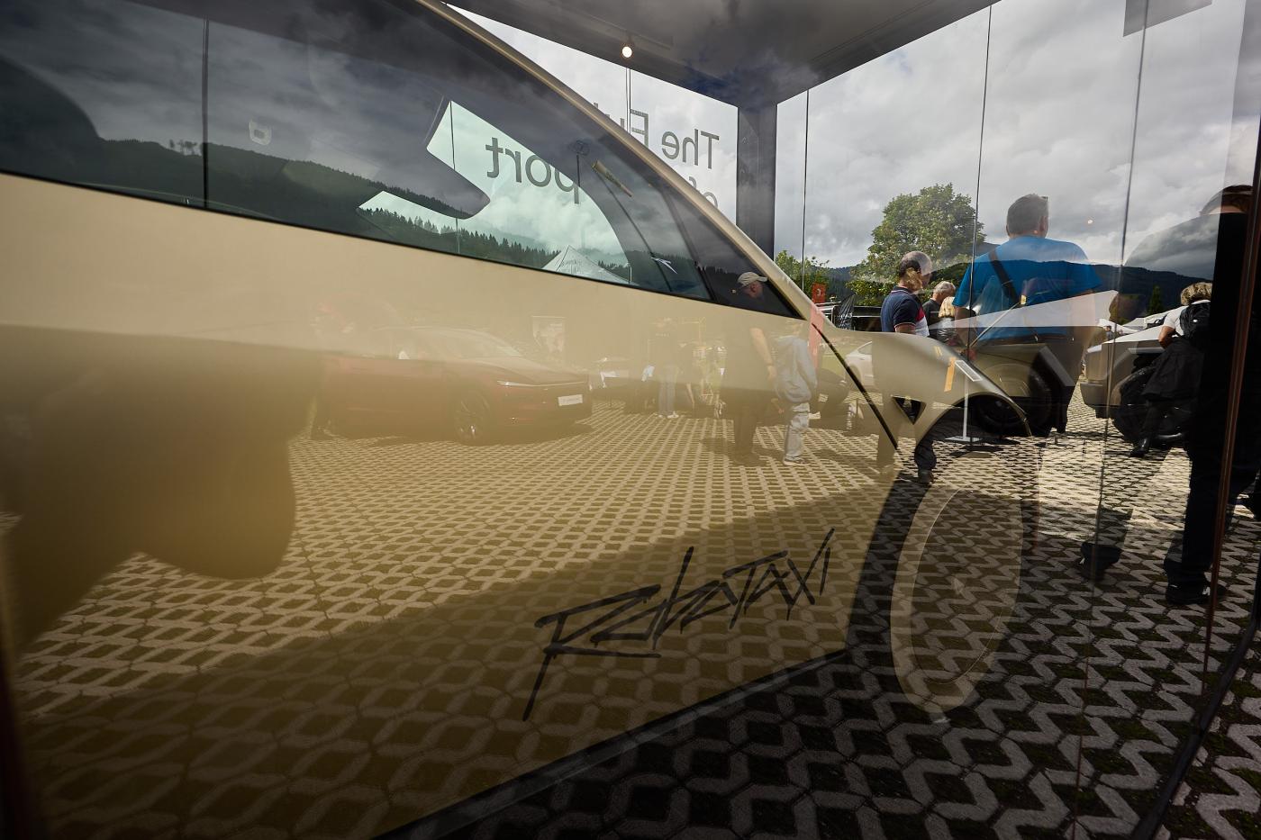 Tesla Cybercab Premiere
